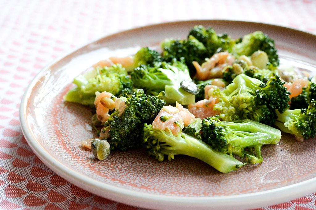 broccoli salad with salmon