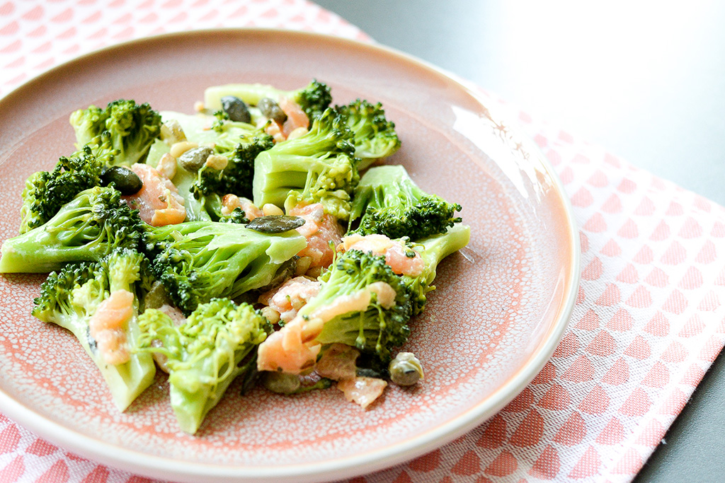 broccoli salad with salmon